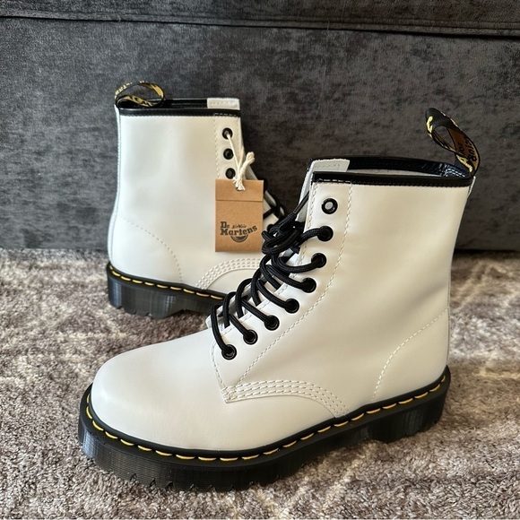 NWT Dr Martens 1460 Bex Smooth White Leather Boots - Picture 1 of 6